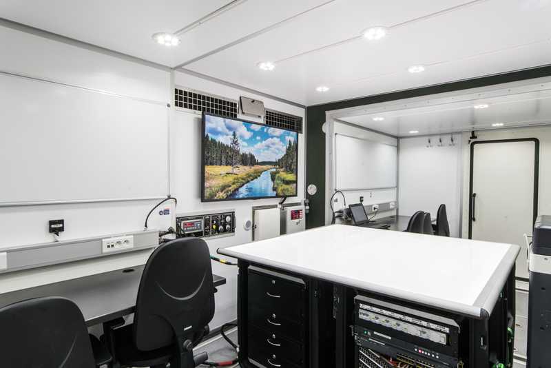 Kontener mobilny moduł dowodzenia i łączności