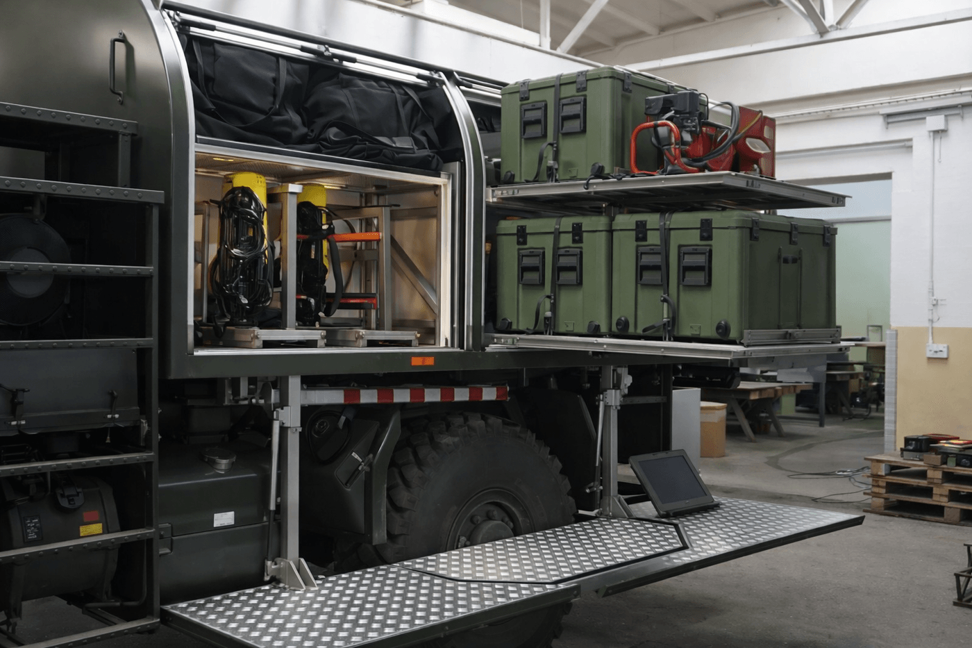 Kontener mobilny rozpoznanie biologiczne – widok w środku